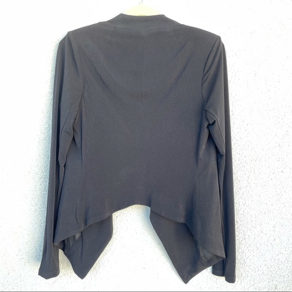 BCBGeneration Tuxedo Style Black Blazer NWT 
Size Small - Picture 3 of 7